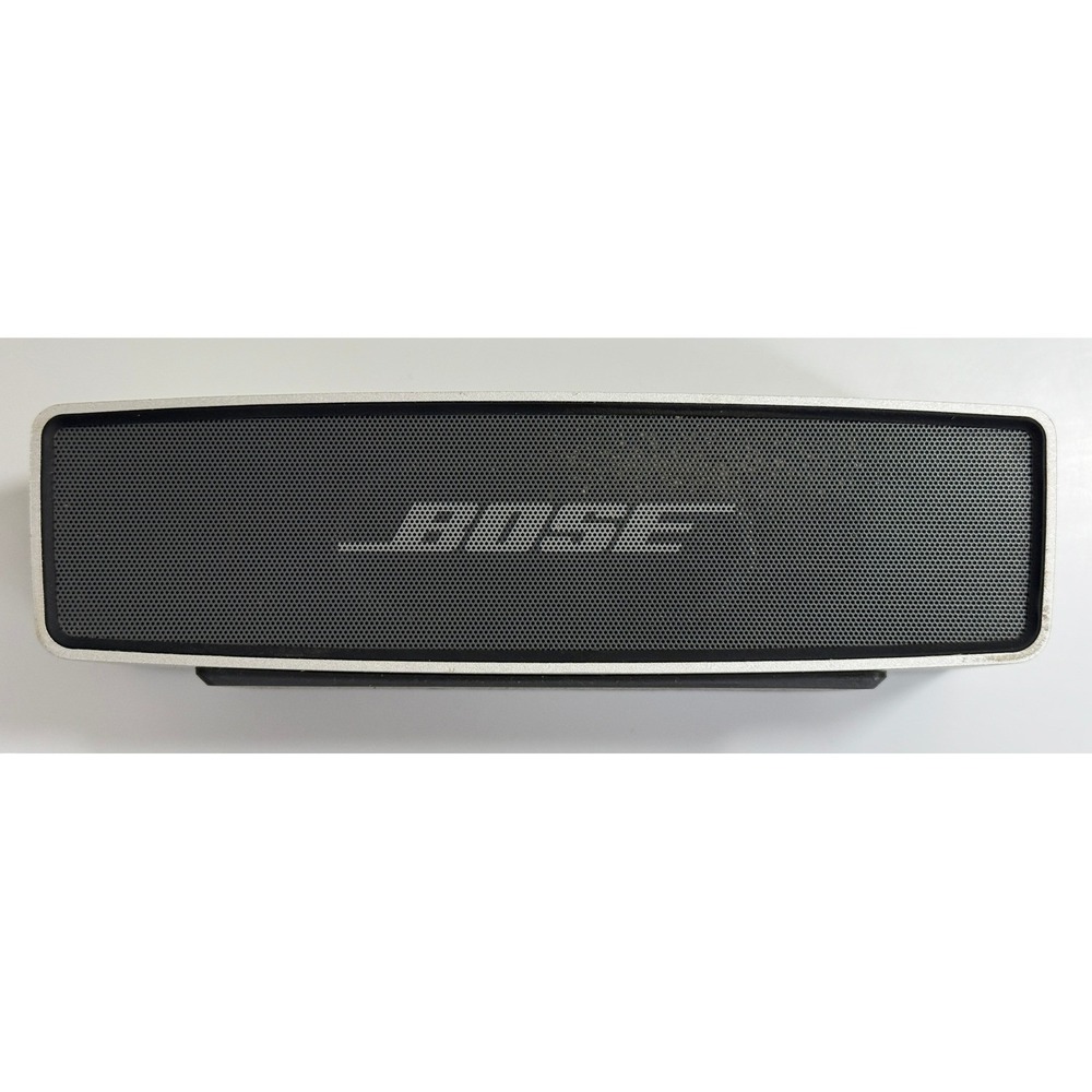 Bose SoundLink Mini Bluetooth Speaker Silver Portable Wireless Audio